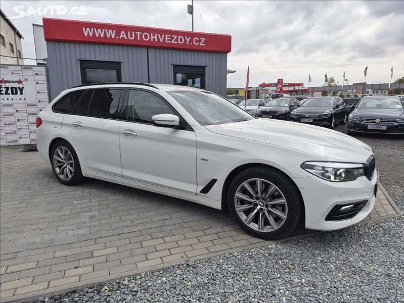 BMW Řada 5, 530d XDrive SportLine ČR